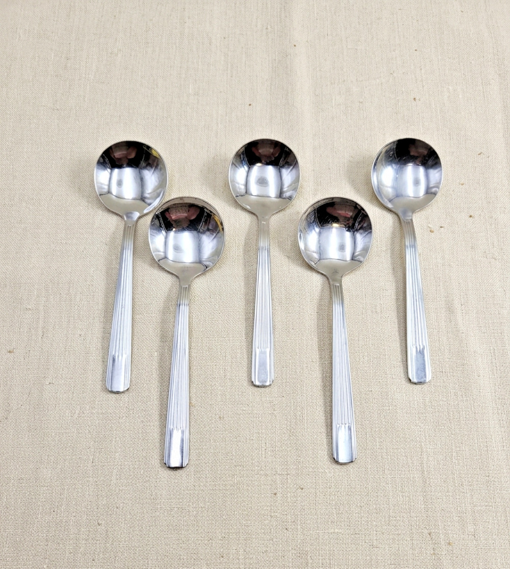 Cortland Estate Stainless Steel Round Bowl Soup Spoons Set of 5 Ribbed Handle